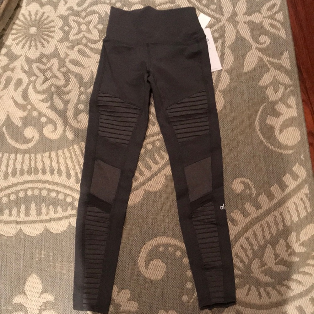 NTW alo yoga legging